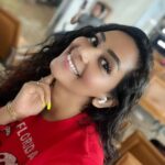 Sanjana Singh Instagram - “Everything that's created comes out of silence. Thoughts emerge from the nothingness of silence. Words come out of the void. Your very .. #silence #read #mumbai #graffiti #love #killthislove #memes Mumbai, Maharashtra