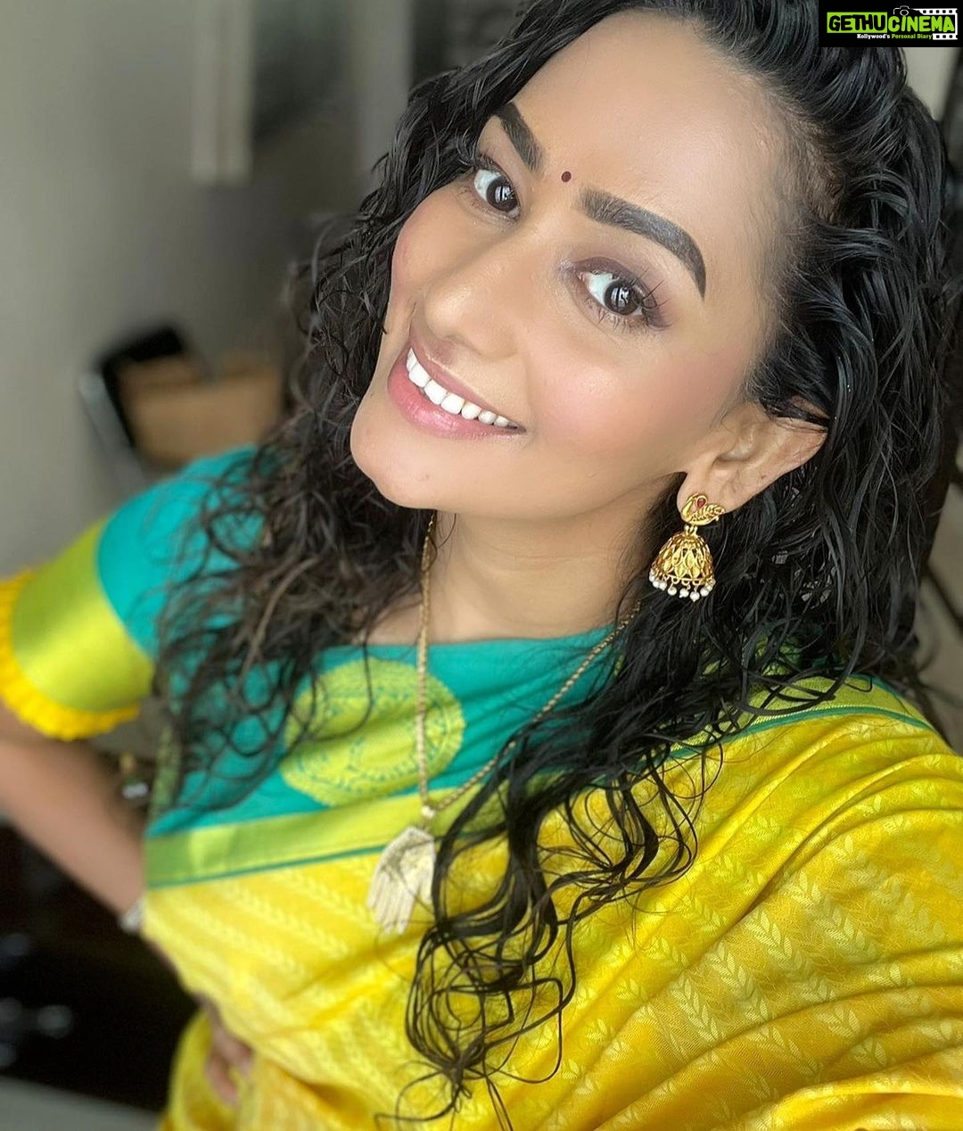 Sanjana Singh Instagram - It's your life, not theirs. Do what matters most to you; do what makes you feel alive and happy. Don't let the expectations and ideas of others limit who you ... #instagram #view #instalike #explore #lovequotes Cumbum,theni dt