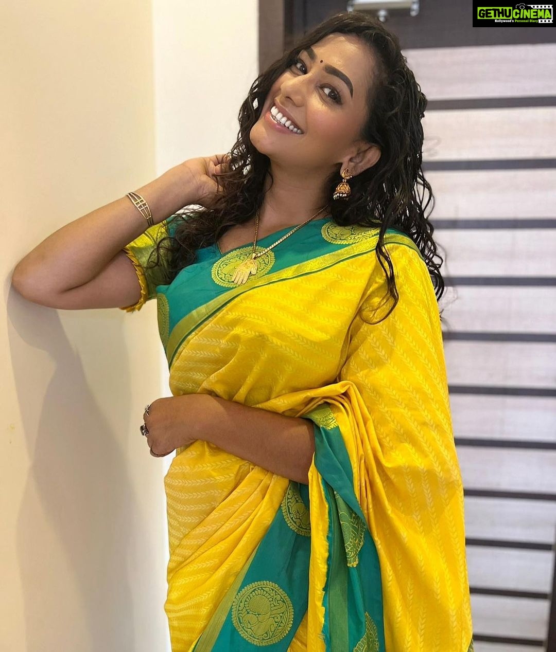 Sanjana Singh Instagram - It's your life, not theirs. Do what matters most to you; do what makes you feel alive and happy. Don't let the expectations and ideas of others limit who you ... #instagram #view #instalike #explore #lovequotes Cumbum,theni dt