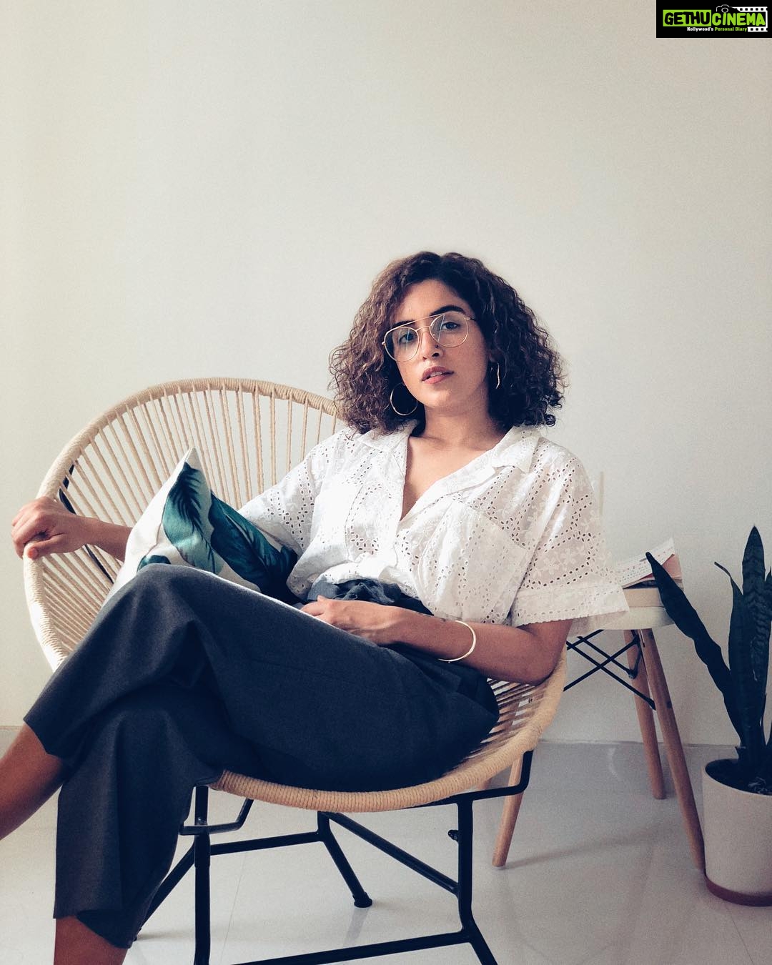Sanya Malhotra Instagram - I see you’re going So I play my music,watch you leave 🎶 ... 📷@anjalimehta92