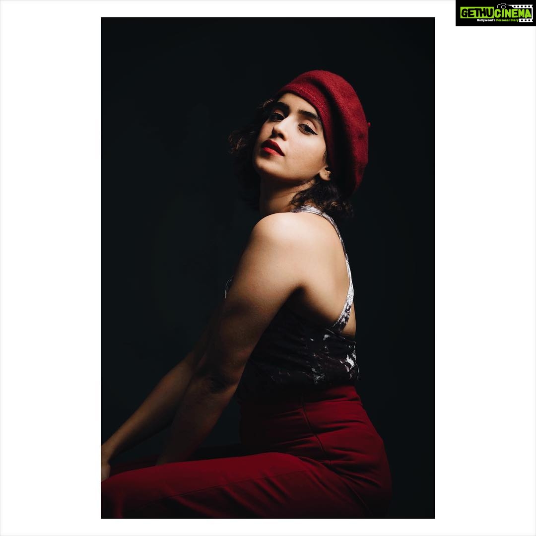 Sanya Malhotra Instagram - 📷 @gaurav_batra 👗 @anjalimehta92