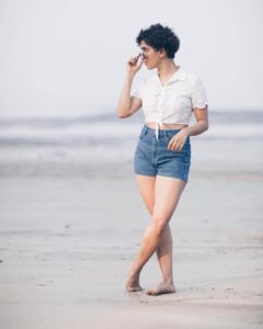 Sanya Malhotra Instagram - #tb clicked by @gaurav_batra 😎