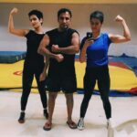 Sanya Malhotra Instagram - Meet our Dhaakad coach @kripashankarbishnoi see our Dhaakad journey ❤️ https://youtu.be/kGZjouuqY4E @fatimasanashaikh @zairawasim_ @bhatnagarsuhani #dangal