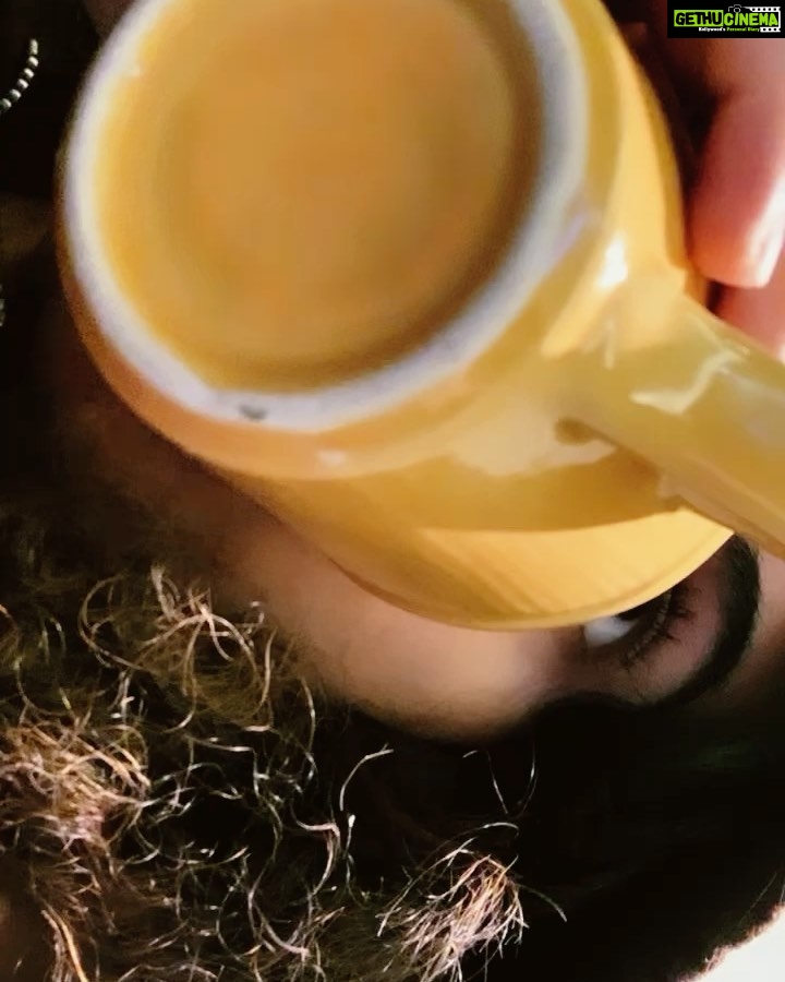 Sanya Malhotra Instagram - ☕️ #earlyaprildump