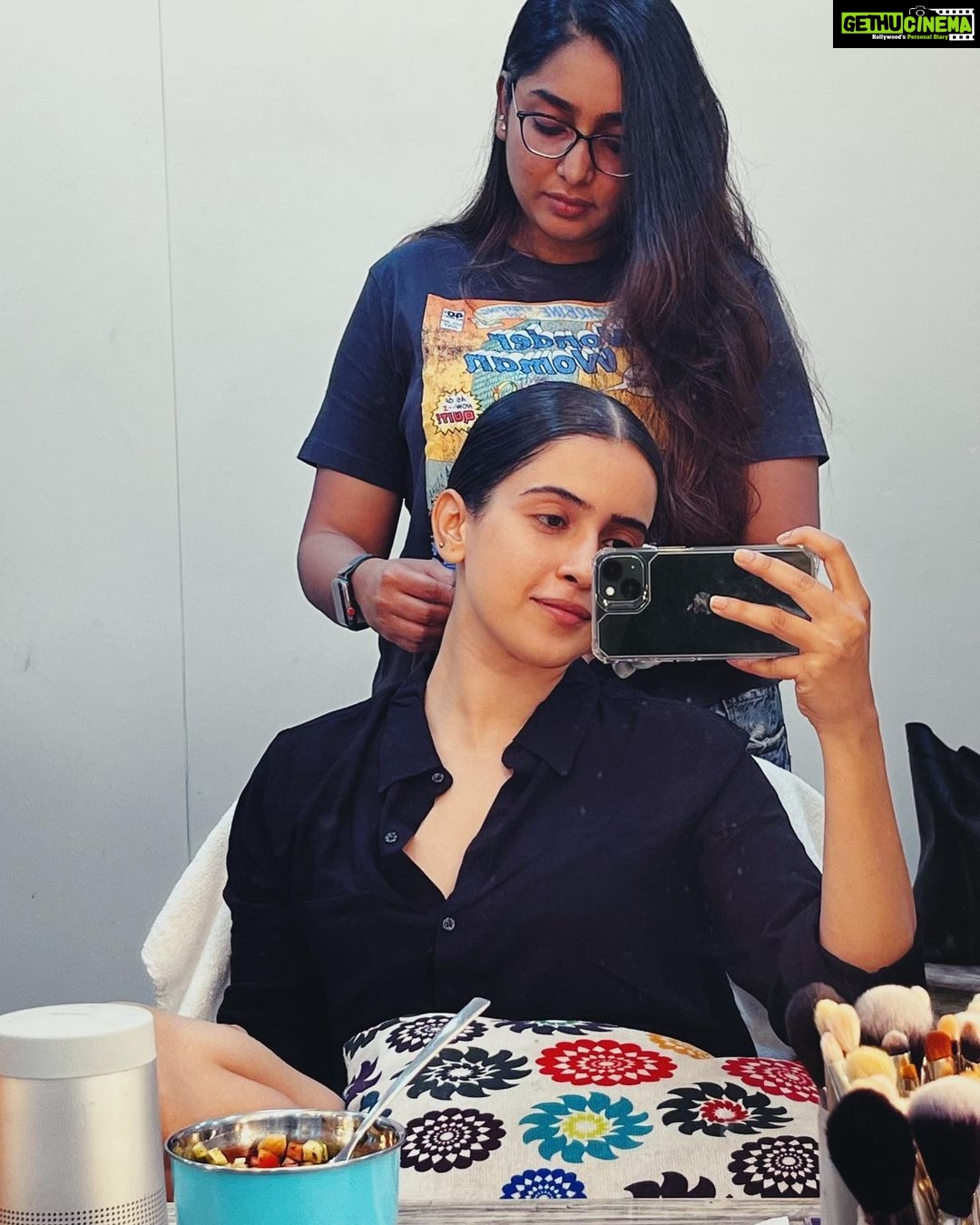 Sanya Malhotra Instagram - ☕️ #earlyaprildump