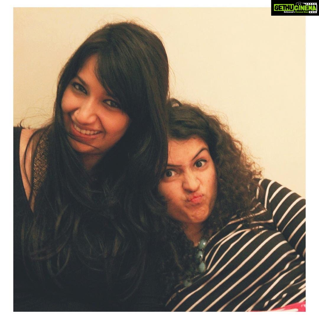 Sanya Malhotra Instagram - Happy happy birthday!! QueenJ 👑😘🙌🏼 #loveyou ❤️ Sea Breeze