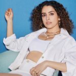 Sanya Malhotra Instagram - 💙🦋Waiting for 25th Feb #LoveHostel 💙🦋