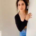 Sanya Malhotra Instagram – 🐈 ❌ 👩🏻‍🦱 #dosticancelled