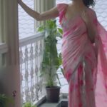 Sanya Malhotra Instagram - #MeenakshiSundaresheswar coming to Netflix on November 5 🌝💕 👗 @shehlaakhan @mozaati