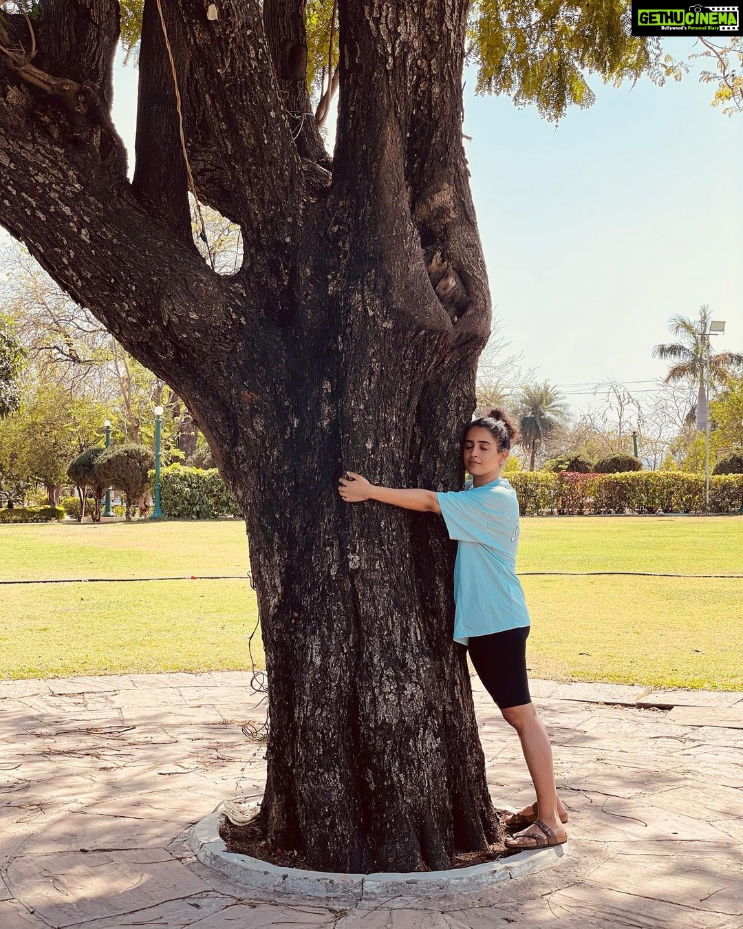 Sanya Malhotra Instagram - Nature is the medicine for everything 💕🌳