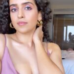 Sanya Malhotra Instagram - I'm happier than ever 🎶 Throw⬅️ #throwback 💄 @natashamathiasmakeup_hair 🎥 @sanayadotiwala