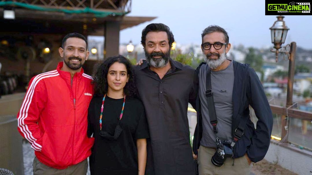 Sanya Malhotra Instagram - Guess what?? That’s a WRAP on our #LoveHostel! 🎬 Can’t wait to bring it to you guys soon! @VikrantMassey @iambobbydeol @iamshankerraman @gaurikhan @ManMundra @_GauravVerma @RedChilliesEnt @DrishyamFilms