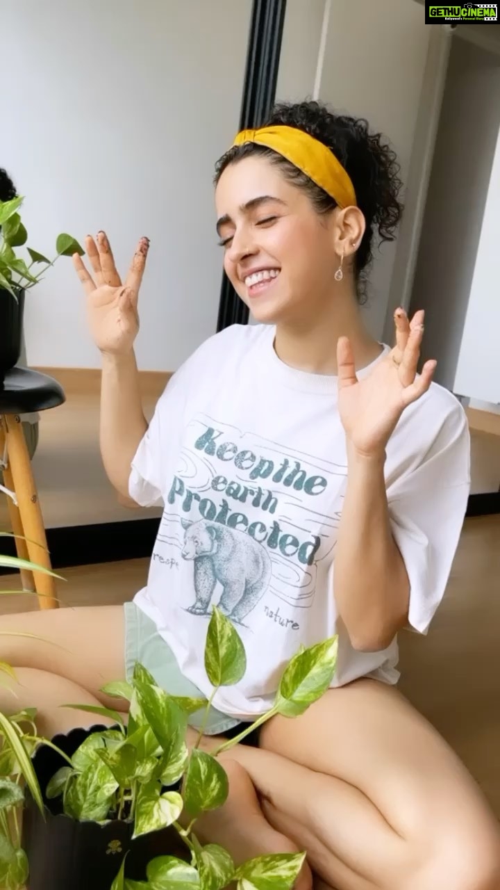 Sanya Malhotra Instagram - Pamper session for my 🪴 babies ✨🥰