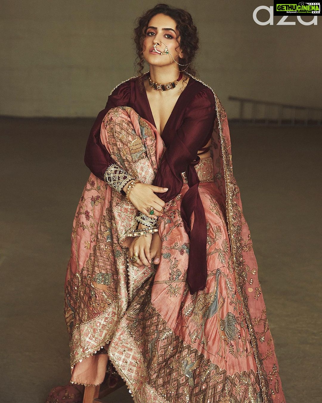 Sanya Malhotra Instagram - 🌹 @azafashions Outfit: @archanajaju.in Jewellery: @apalabysumitofficial , @koharbykanika , @neetaboochrajewellery Photographer: @rahuljhangiani Styled by: @sukritigrover Styling Team: @vanigupta.23 @vasudhaguptaa HMU: Natasha Mathias @natashamathiasmakeup_hair Assisted by: @sanayadotiwala PR Consultant: @think_talkies