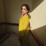 Sanya Malhotra Instagram - लम्हों के हैं ताने बाने दिल ना पहचाने