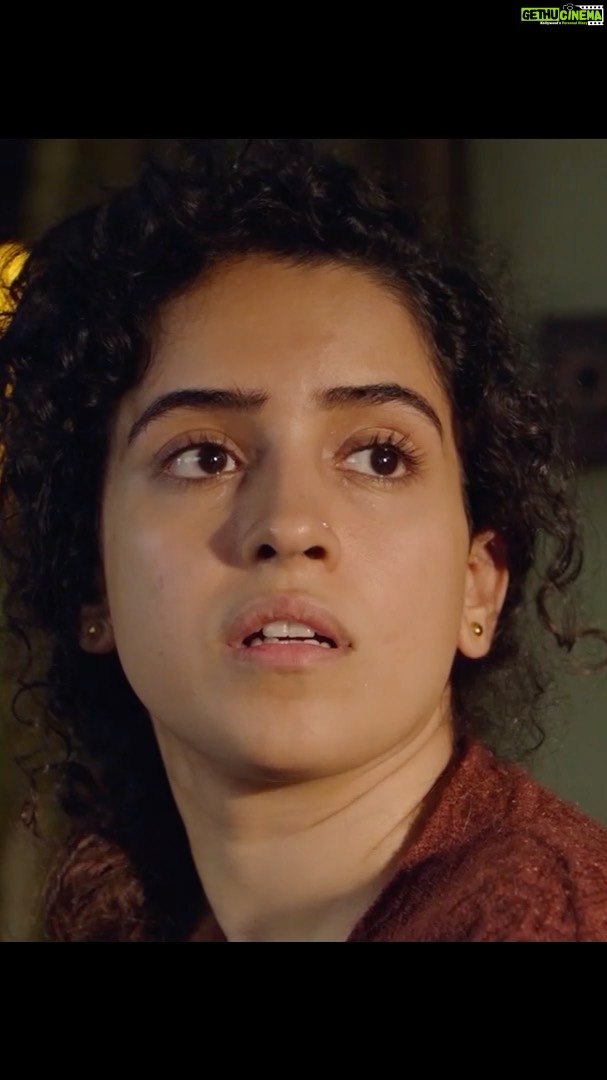 Sanya Malhotra Instagram - Iss tarah ke family events bhi hote hai. Pagglait, premieres 26th March, only on @netflix_in @umeshbist | @ektarkapoor | @shobha9168 | @guneetmonga | @achinjain20 | @ruchikaakapoor | @sikhya | @balajimotionpictures | @ashutosh_ramnarayan | @sheeba.chadha | @raghubir_y | @rajeshtailang | @sayanigupta | @shrutiisharmaa | @sharmachetan01 | @natasharastogi | @arijitsingh | @neeleshmisra