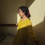 Sanya Malhotra Instagram - लम्हों के हैं ताने बाने दिल ना पहचाने