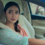 Sanya Malhotra Instagram - Mera #Pagglait parivaar 🥰🐥 Pagglait Streaming soon on @netflix_in @umeshbist @sayanigupta @actorashutoshrana @raghubir_y @shrutiisharmaa @sheeba.chadha @rajeshtailang @shobha9168 @ektarkapoor @guneetmonga @achinjain20 @balajimotionpictures @sikhya