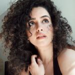 Sanya Malhotra Instagram - 🤷🏻‍♀️