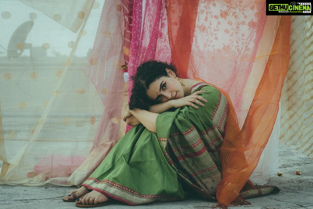 Sanya Malhotra Instagram - ✨✨ 📸 @mayank0491 Styling & creative direction @anjalimehta92