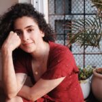 Sanya Malhotra Instagram – Kuch behat crazy 9 dino ke baad im back with a new reconstructed little finger 🤦🏻‍♀️ lambi kahani choti ungli, stay safe stay home 🌸♥️