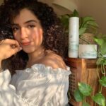 Sanya Malhotra Instagram - Setting my curls free 🥰 I love my curly hair and I embrace them with confidence, tried the new range of shampoo and hair masks from @wellaindia made especially for us Curly hair girls which is sulphate and silicone free and I loved it😌👩🏻‍🦱Also,the products have nourishment from jojoba and wheat bran extracts as well So what are you waiting for?😉 available at @mynykaa #FreeYourCurls #rechargewithwella