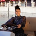Sanya Malhotra Instagram - I can't get over my shopping fever and the amazing adventurous trip ✨🐪😍 @qatarairways @hiaqatar @VisitQatar @qatardutyfree #QatarAirways #Qsuite #LikeNeverBefore #VisitQatar