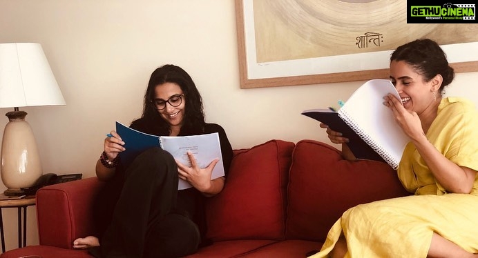 Sanya Malhotra Instagram - Super super excited about this one 🥰♥️ • •#Repost @abundantiaent . Two powerhouses of talent bonding over the script of #ShakuntalaDevi #ScriptReading @balanvidya @sonypicsprodns @directormenon @ivikramix @sneharajani_