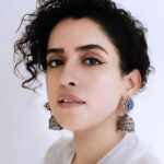 Sanya Malhotra Instagram - 🍋 @natashamathiasmakeup Doha