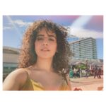 Sanya Malhotra Instagram - 💭 #captionitwithlyrics