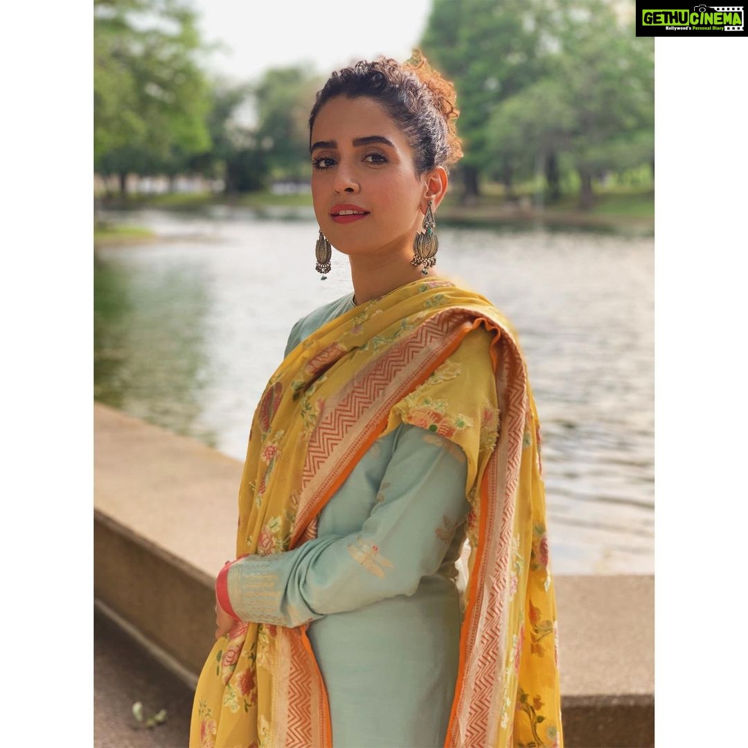 Sanya Malhotra Instagram - 💛 Dallas, Texas