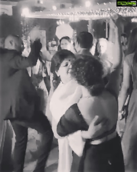 Sanya Malhotra Instagram - Miss you Ma..❤️ #happymothersday #mydancingpartnerforlife 💕😍