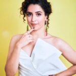 Sanya Malhotra Instagram - Repost from @mohitvaru using @RepostRegramApp - @sanyamalhotra_ for HT Awards Outfit - @jobertparis Earrings- @mirarijewels Rings- @gehnajewellers1 Styled by @mohitrai @miloni_s91 @shreyamaheshwariii Make up - @natashamathiasmakeup Hair- @glamourbeautybysu . . . . . . . . . . . #htawards #awards #celebritystyle #celebrityfashion #indianfashion #actress #styleguide #indianoutfit #indianwedding #ootd #fashionblogger #instafashion #photoshoot #fashion #bollywood