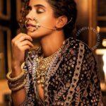 Sanya Malhotra Instagram - @feminaweddingtimes ♥️ •• 📸 @vikram_bawa •💁🏻‍♀️ and 💄 @natashamathiasmakeup assisted by @glamourbeautybysu •👗 @lynnsight