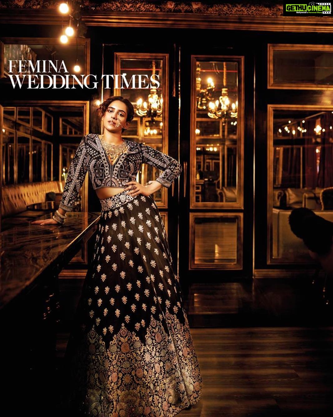Sanya Malhotra Instagram - @feminaweddingtimes ♥️ 📸 @vikram_bawa 💁🏻♀️ and 💄 @natashamathiasmakeup assisted by @glamourbeautybysu 👗 @lynnsight