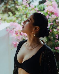 Sanya Malhotra Instagram - 🧃
•
•
📸 @mayank0491