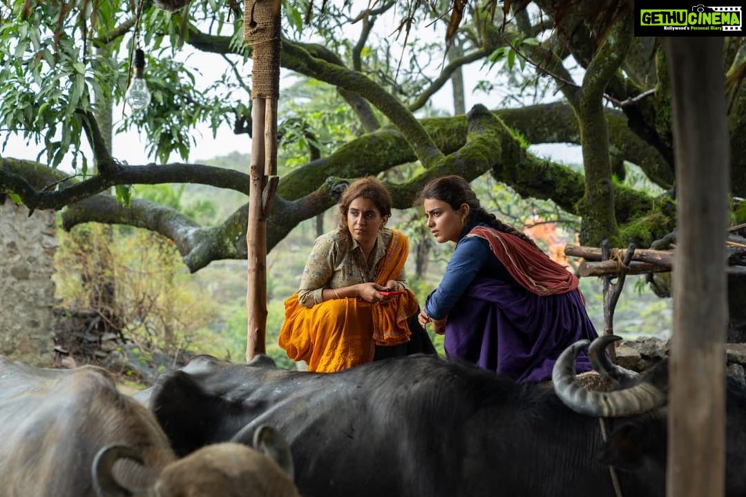 Sanya Malhotra Instagram - Chutki aur Badki ♥️ Watch @pataakhamovie streaming now on amazon prime. 📸 @ashiq_mk