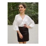 Sanya Malhotra Instagram - •💄 @makeupandhairbystacy • 👗 @aasthasharma @krishnabhanushali12 @peushasethiastyling •#badhaaiho