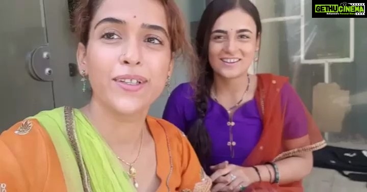 Sanya Malhotra Instagram - Happy Ganesh Chaturthi 💕 #badkichutki @pataakhamovie @radhikamadan