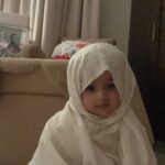 Sarah Khan Instagram - Jumma Mubarak ♥️🧿💕 Remember my Alyana in your prayers 🤲🏻💕