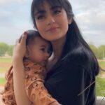 Sarah Khan Instagram - Me and my Alyana 🌈💕♥️🌧