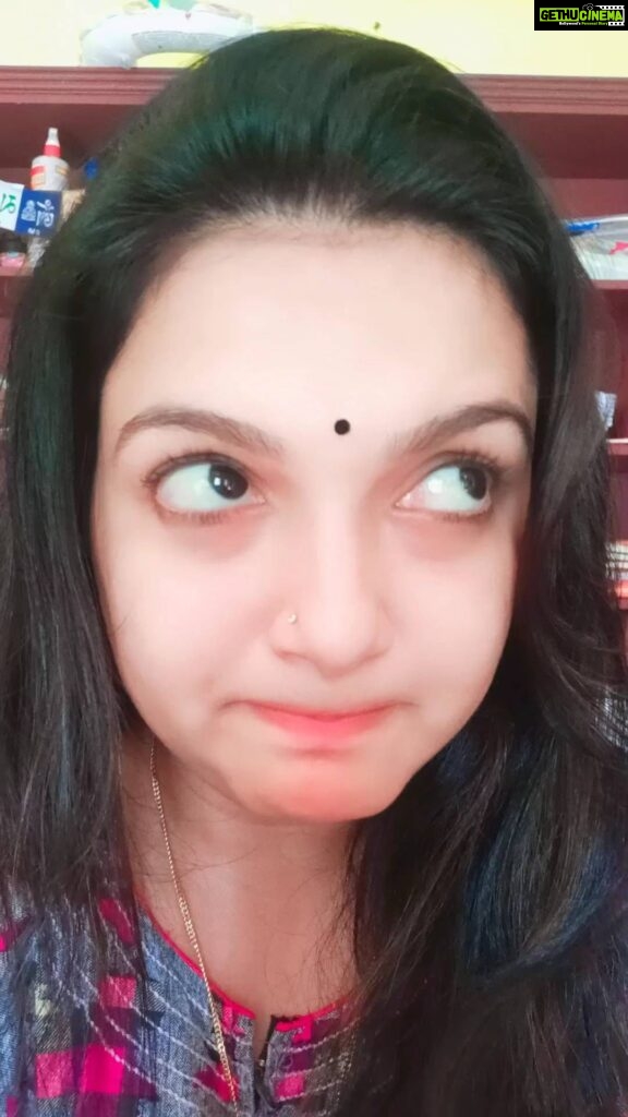 Saranya Mohan Instagram - Have a funny day🥰🤪
