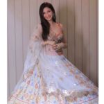 Saumya Tandon Instagram - Music adds mood. #reels #saumyatandon #reelsindia #reelstrending