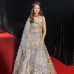 Saumya Tandon Instagram – On red carpet for #umang2022 , before hitting the stage to host