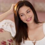 Saumya Tandon Instagram - Smile even if it’s tough Pictures @sachinkumarphotographyy Makeup @twinkle_makeupartist