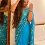 Shaalin Zoya Instagram - How I love wearing my mummy’s sarees! Wearing this 15 year old saree from mom’s closet. Also clicked by mom @amaalsaira3 Guruvayoor, India