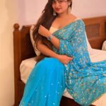 Shaalin Zoya Instagram - How I love wearing my mummy’s sarees! Wearing this 15 year old saree from mom’s closet. Also clicked by mom @amaalsaira3 Guruvayoor, India