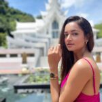 Shanvi Srivastava Instagram - I always end up falling for the classic collection and here i go once again with my @danielwellington watch and the bracelet!🤌🏼 . Avail the ongoing offer on the website, buy any watch from the Iconic Link collection and get a classic bracelet free. Additionally use my code SHANVI and get 15% off on the purchase from the website danielwellington.com . #ad #danielwellington #dwindia #shanvisrivastava