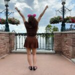 Sherin Instagram - Hi!! #sherin #disneyworld #travelgram #travel #letsgo EPCOT