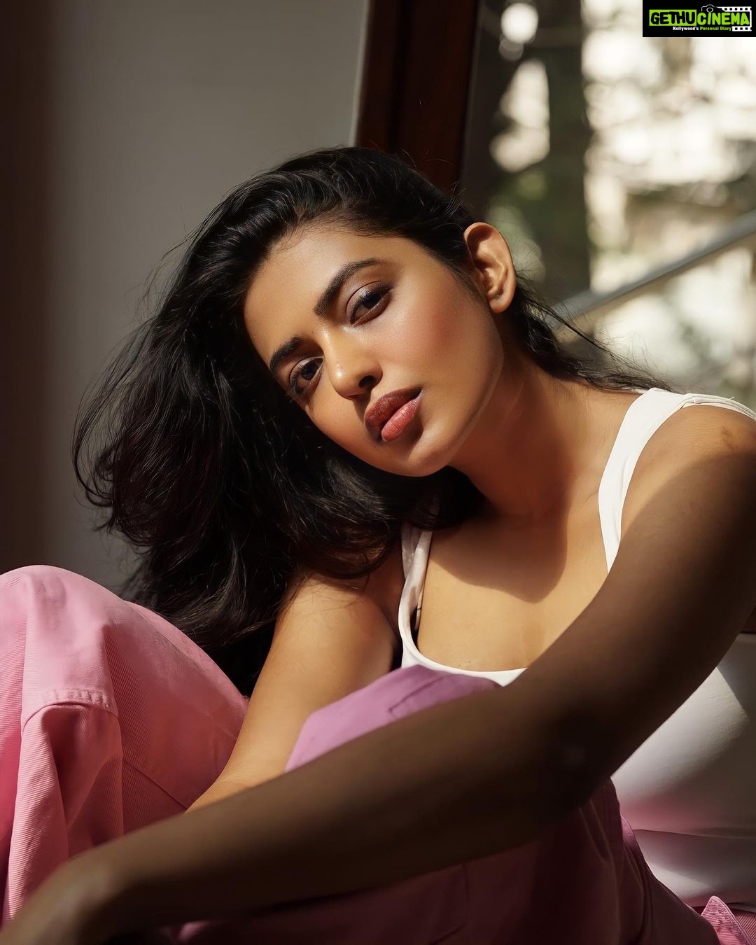 Shivani Rajashekar Instagram - Pc @jagguvarmaa Embarking on a New Journey 💞 seeking all ur blessings and love✨ ..wish me luck 😬 Thank u so much for this wonderful opportunity @missindiaorg ❤️ Grateful and honoured ! All the very best to all the lovely ladies(including me :P) representing their respective states for the auditions today and the amazing journey ahead ✨ #feminamissindia2022 #shivanirajashekar #shivani4missindia #missindia2022shivani #missindiashivanirajashekar #missandhrapradesh2022 #missAP2022 #shivanirajashekar #MissTelangana2022 #missTamilnadu2022 #Feminamissindia #vlccfeminamissindia #journeytothecrown #MissindiaAuditions #missindiaauditions2022